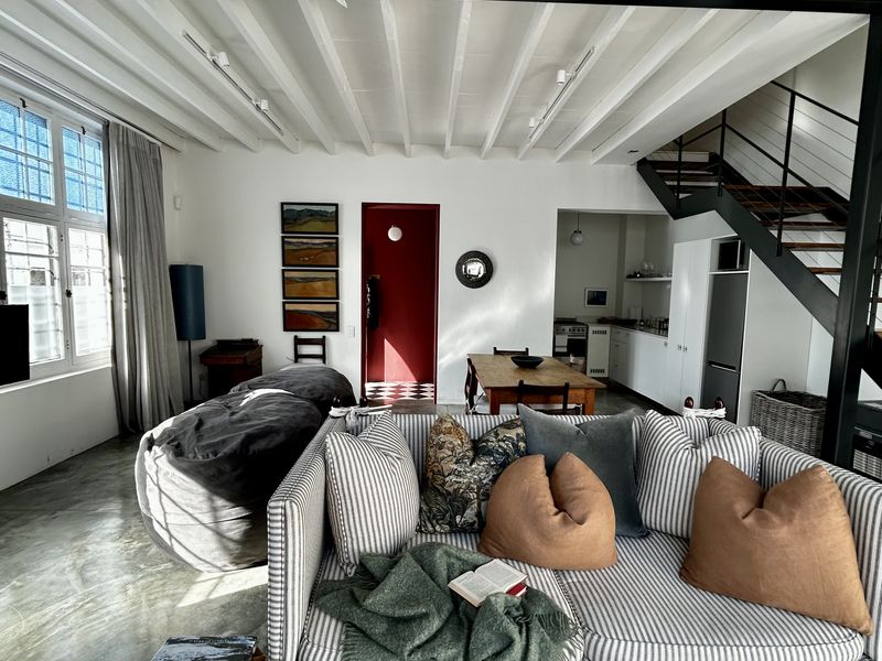 Secure 1-bedroom Apartment In Windsor Road, Kalk Bay - Photo 3