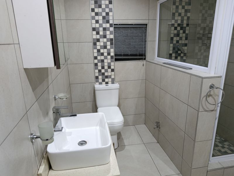 Secure Apartment In Malvern - Photo 7