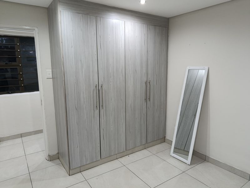 Secure Apartment In Malvern - Photo 2