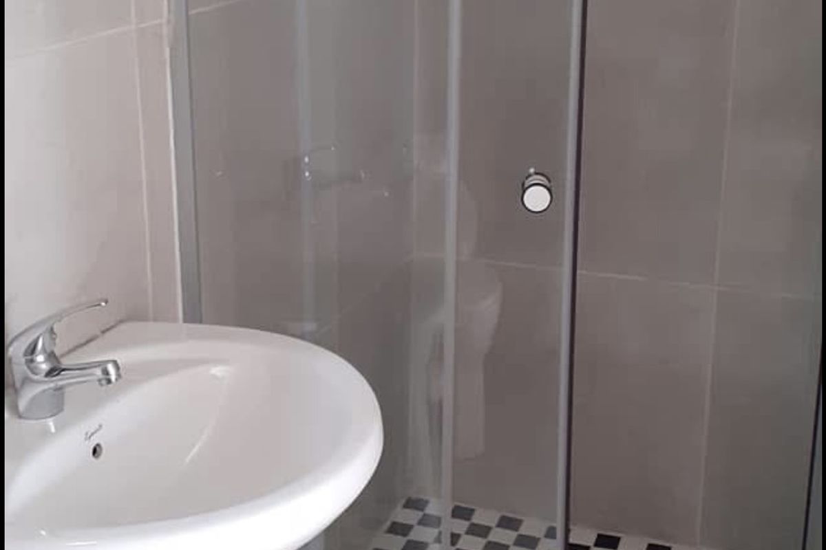 Secure Cottage / Bachelor Unit For Rent - Photo 3