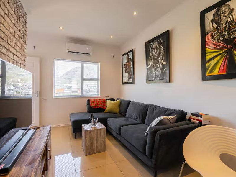 Secure 2-Bedroom And 1-Bathroom Apartment In Bantam Street, Schotsche Kloof - Photo 7
