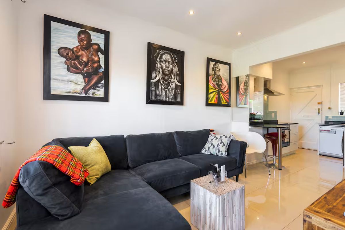 Secure 2-Bedroom And 1-Bathroom Apartment In Bantam Street, Schotsche Kloof - Photo 5