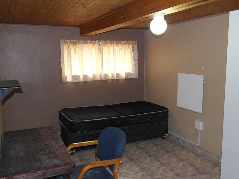 Secure 1-Bedroom In a Shared House Saint Swithins Avenue, Auckland Park - Photo 6