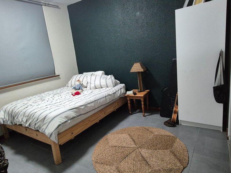Secure 1-Bedroom Apartment In Bell Road, Kenilworth - Photo 8