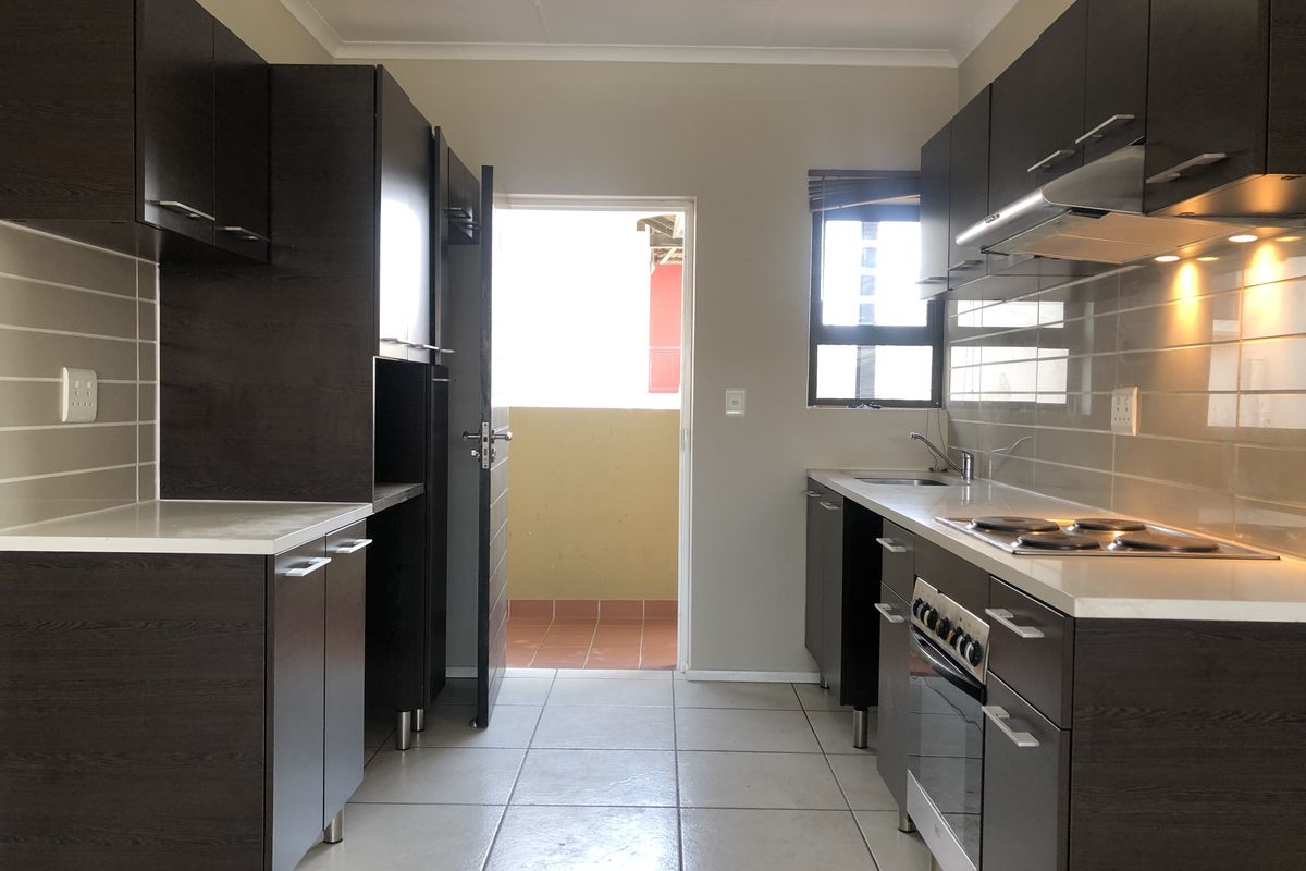 Modern 2-bedroom And 2-bath Apartment In Noordwyk - Photo 4