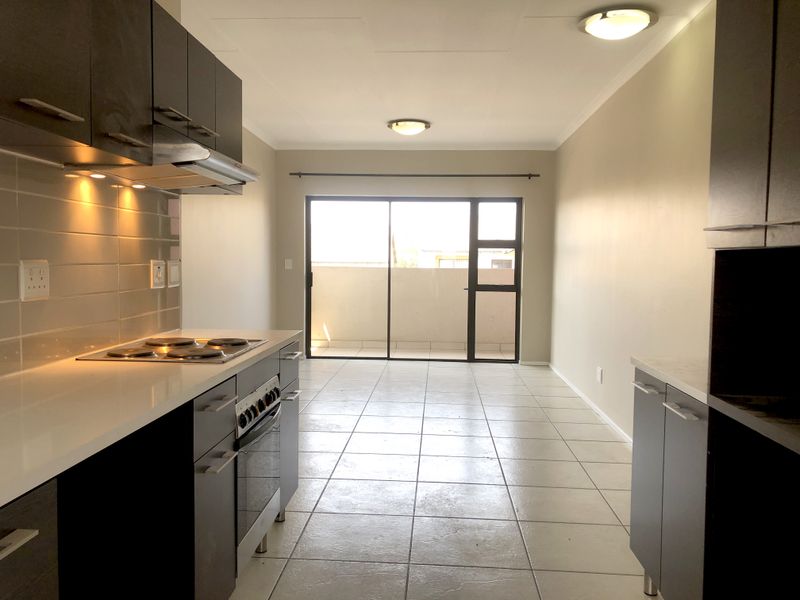 Modern 2-bedroom And 2-bath Apartment In Noordwyk - Photo 3