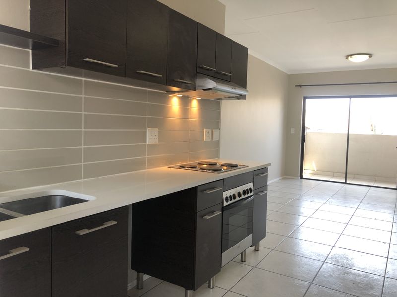 Modern 2-bedroom And 2-bath Apartment In Noordwyk - Photo 2