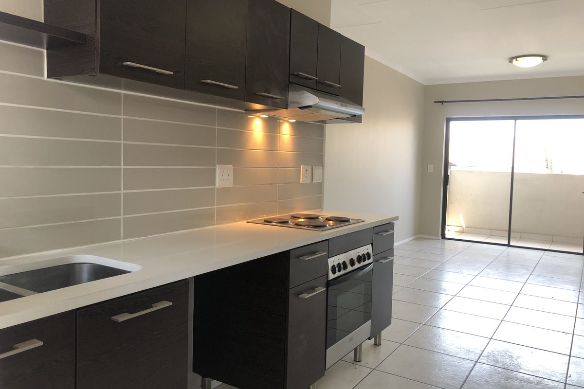 Modern 2-bedroom And 2-bath Apartment In Noordwyk - Photo 2