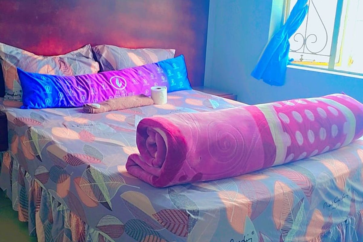 Furnished Room With Own Bathroom - Photo 5