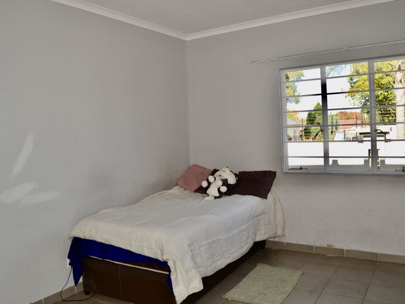 Secure 2-Bathroom And 1-Bathroom Apartment In 6th Avenue, Northmead - Photo 9