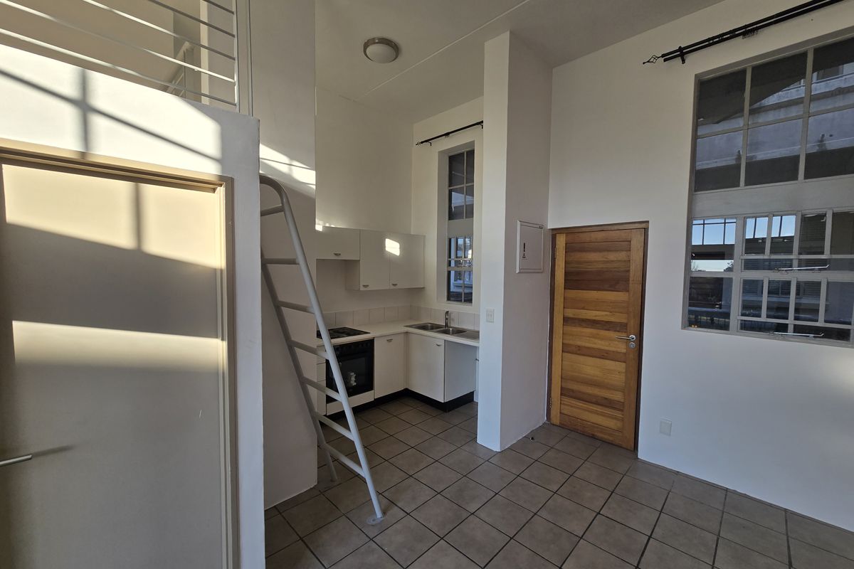 Modern 1-bedroom Bachelor Apartment In Houghton Estate - Photo 5