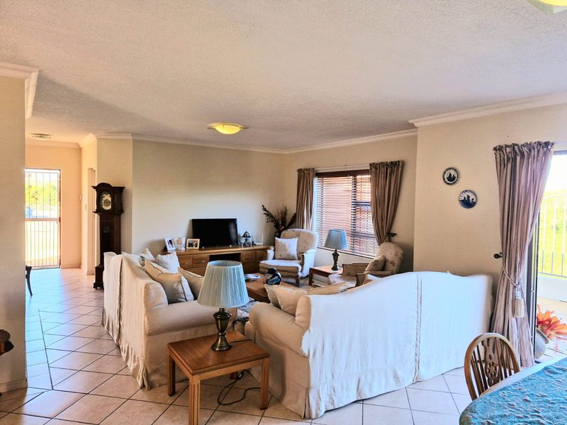 Secure 3-bedroom And 2-bathroom Townhouse In Bonsai Close, Dormehls Drift - Photo 5