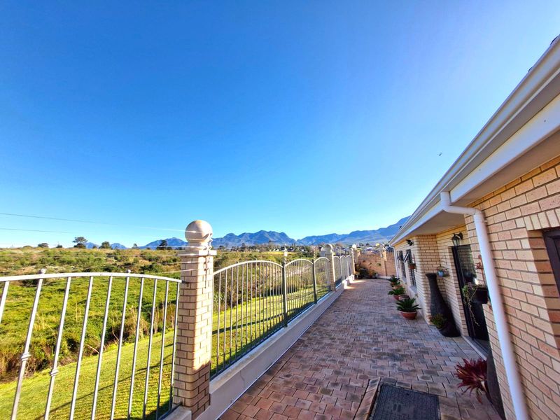 Secure 3-bedroom And 2-bathroom Townhouse In Bonsai Close, Dormehls Drift - Photo 2