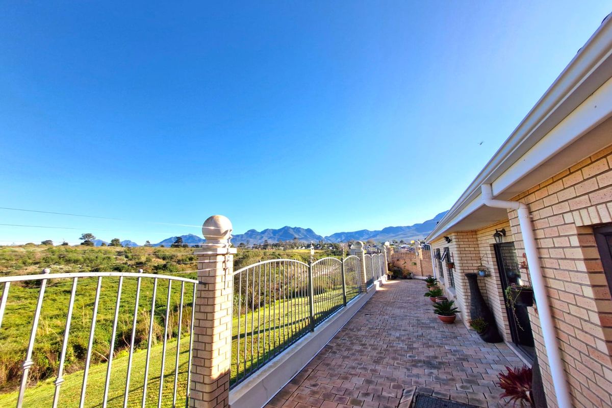 Secure 3-bedroom And 2-bathroom Townhouse In Bonsai Close, Dormehls Drift - Photo 2