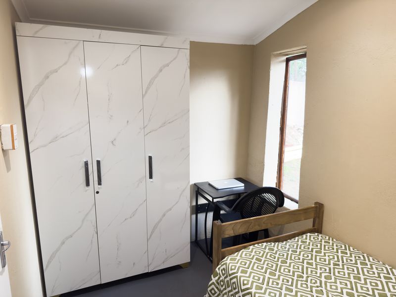 Secure 1-Bedroom Apartment In Argyle Avenue, Buccleuch - Photo 10