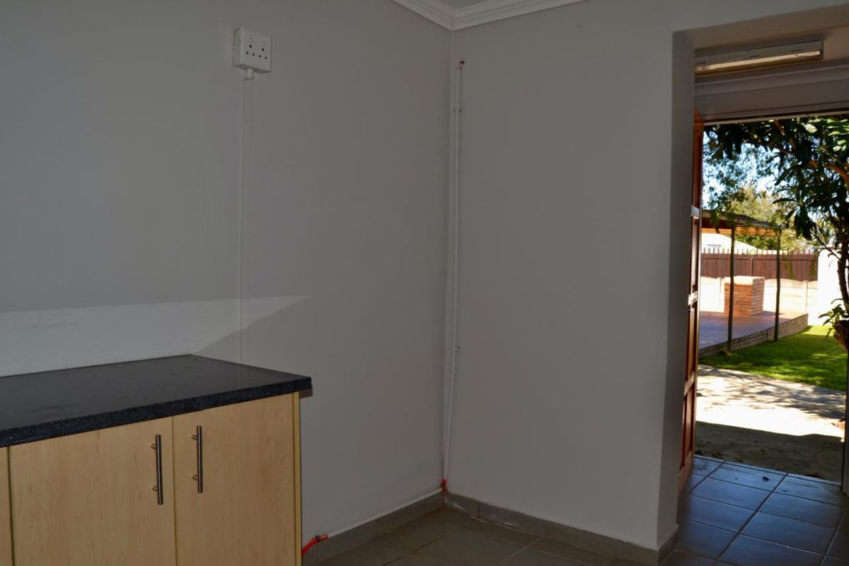 Belhambra Road, Primrose - Photo 3