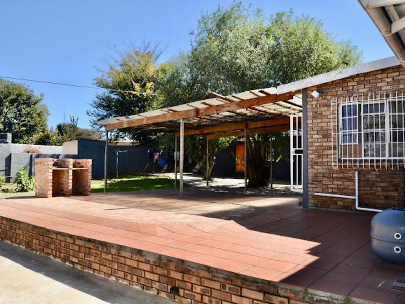Belhambra Road, Primrose - Photo 2
