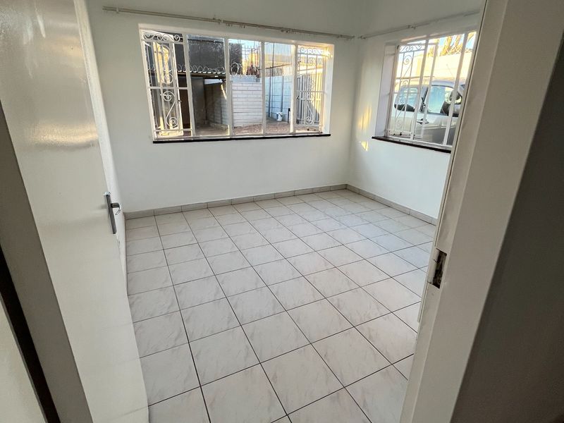 Cornwall Street, Turffontein - Photo 10