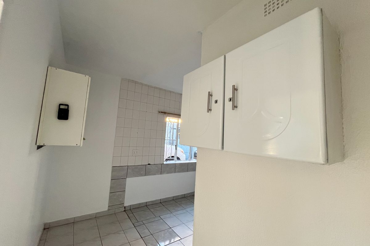 Cornwall Street, Turffontein - Photo 2