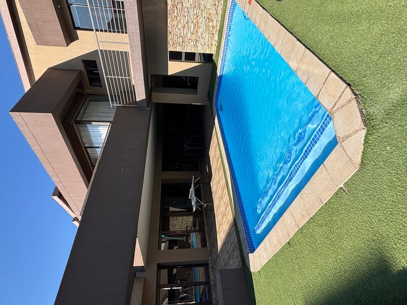 5 Bedroom House In Eye Of Africa Luxury Home - Photo 2