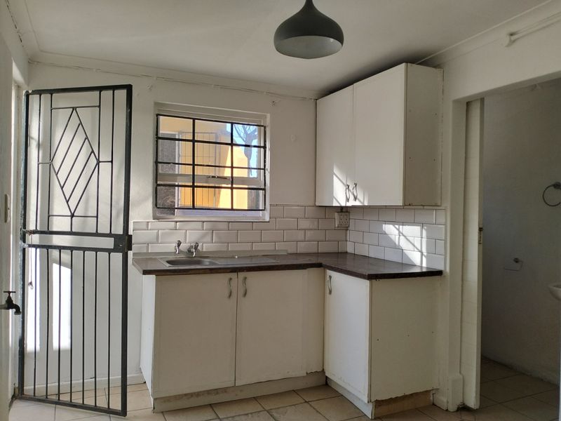Lotus River: 1 Bedroom Separate Entrance - Photo 1