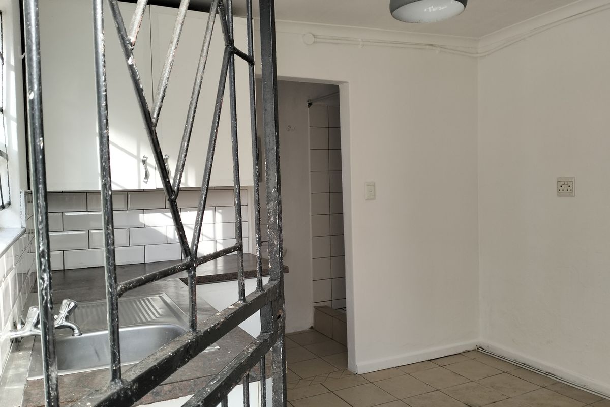 Lotus River: 1 Bedroom Separate Entrance - Photo 3