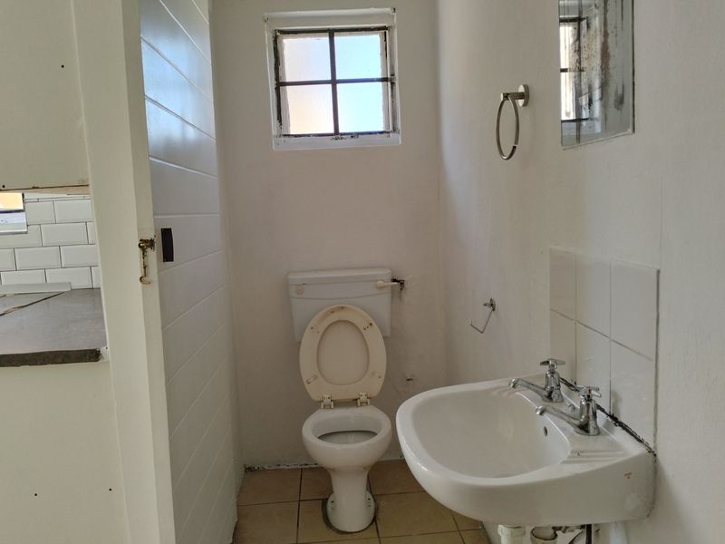 Lotus River: 1 Bedroom Separate Entrance - Photo 8