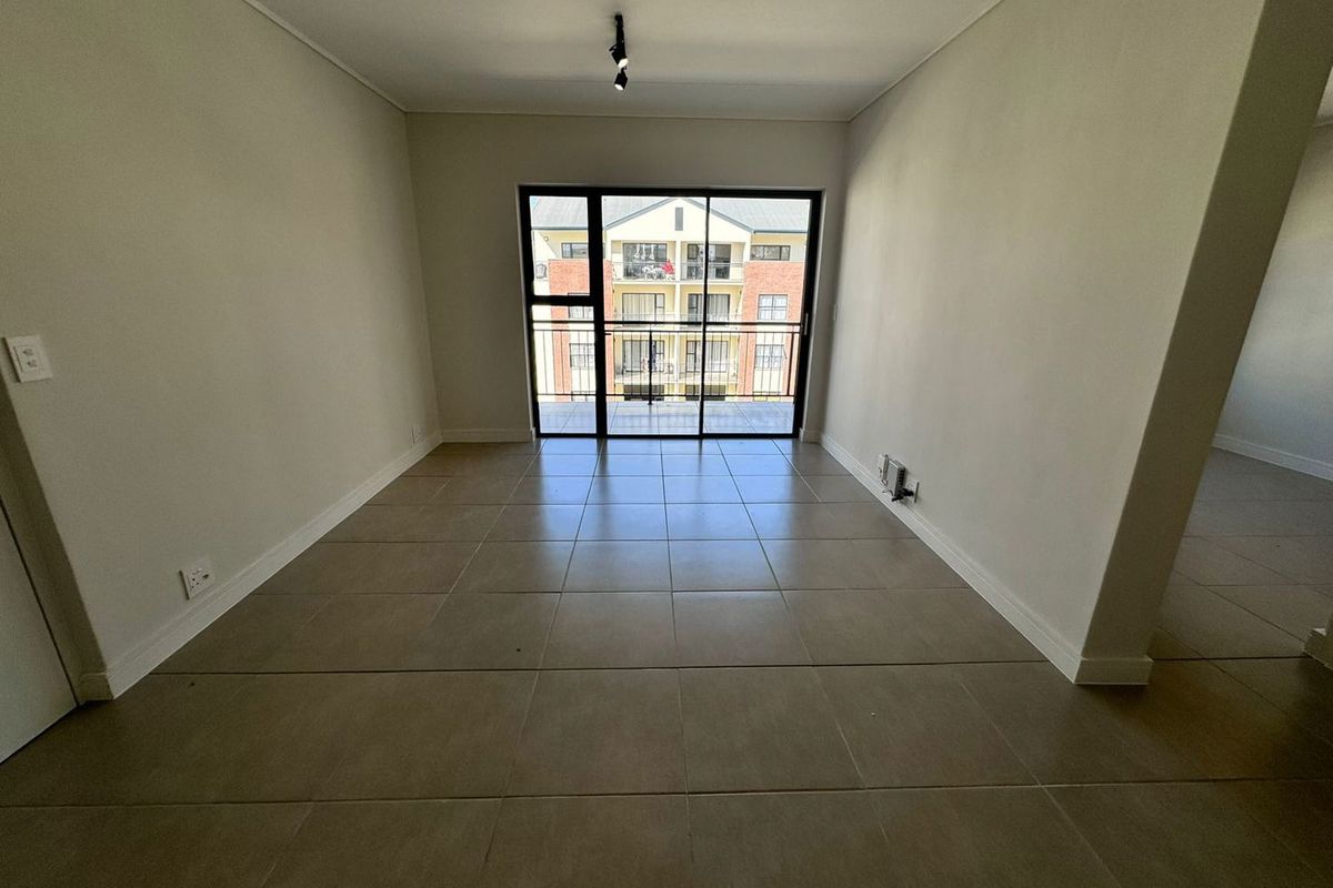 Partly Furnished 1 Bedroom Apartment. Perfect For Working Professional - Photo 5