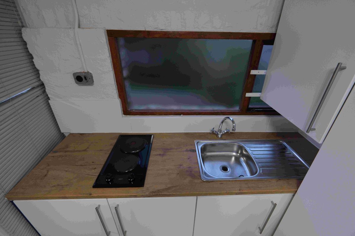 Charming Bachelor Flat To Rent – Fish Hoek - Photo 4