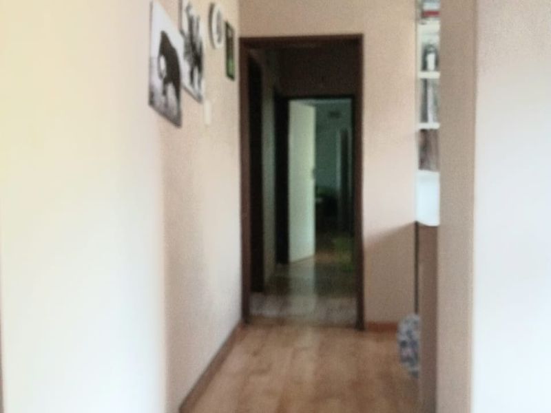 Spacious 2,5-bedroom  And 1-bathroom Apartment In Lombardy East - Photo 7