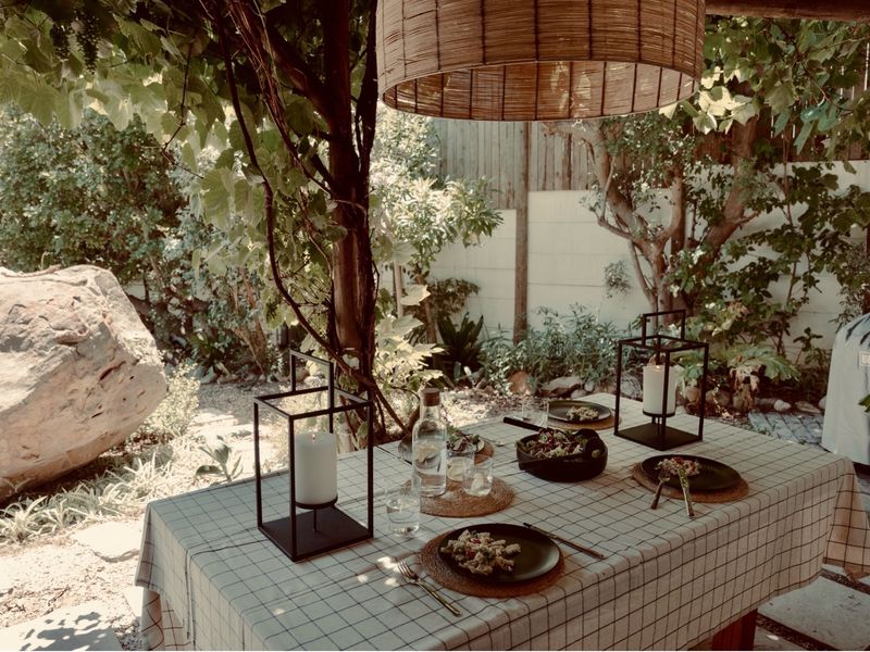 Secure 2-bedroom And 1-bathroom Camps Bay Cottage - Photo 1