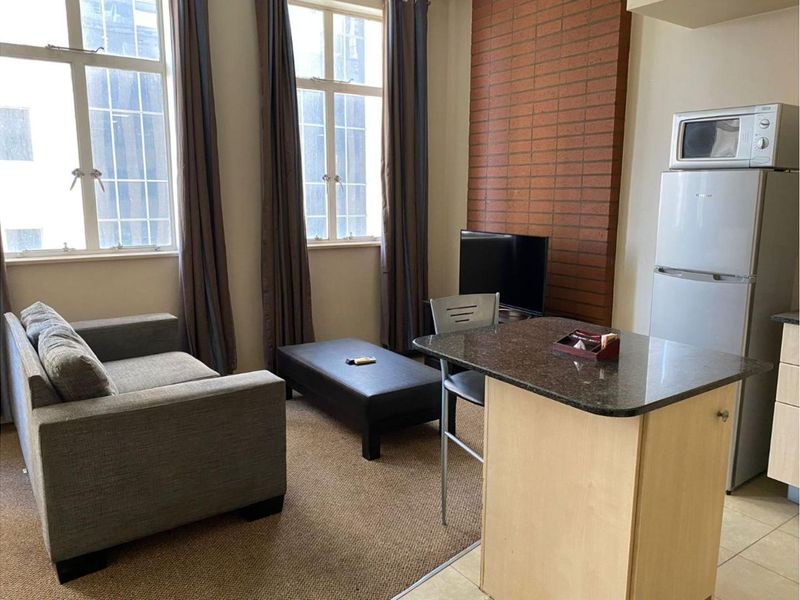 Secure 1-Bedroom And 1-Bathroom Apartment In Mapungubwe Hotel - Photo 5