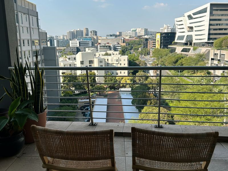 Secure 2-Bedroom And 2-Bathroom 7th Floor Sandhurst Towers Apartment - Photo 7