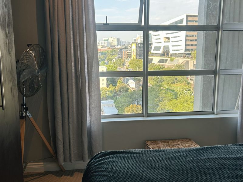 Secure 2-Bedroom And 2-Bathroom 7th Floor Sandhurst Towers Apartment - Photo 9