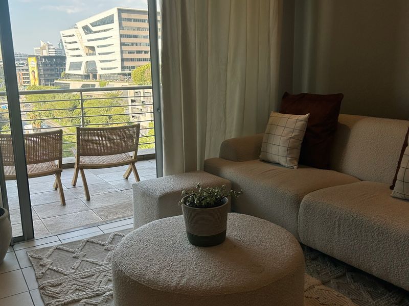 Secure 2-Bedroom And 2-Bathroom 7th Floor Sandhurst Towers Apartment - Photo 6