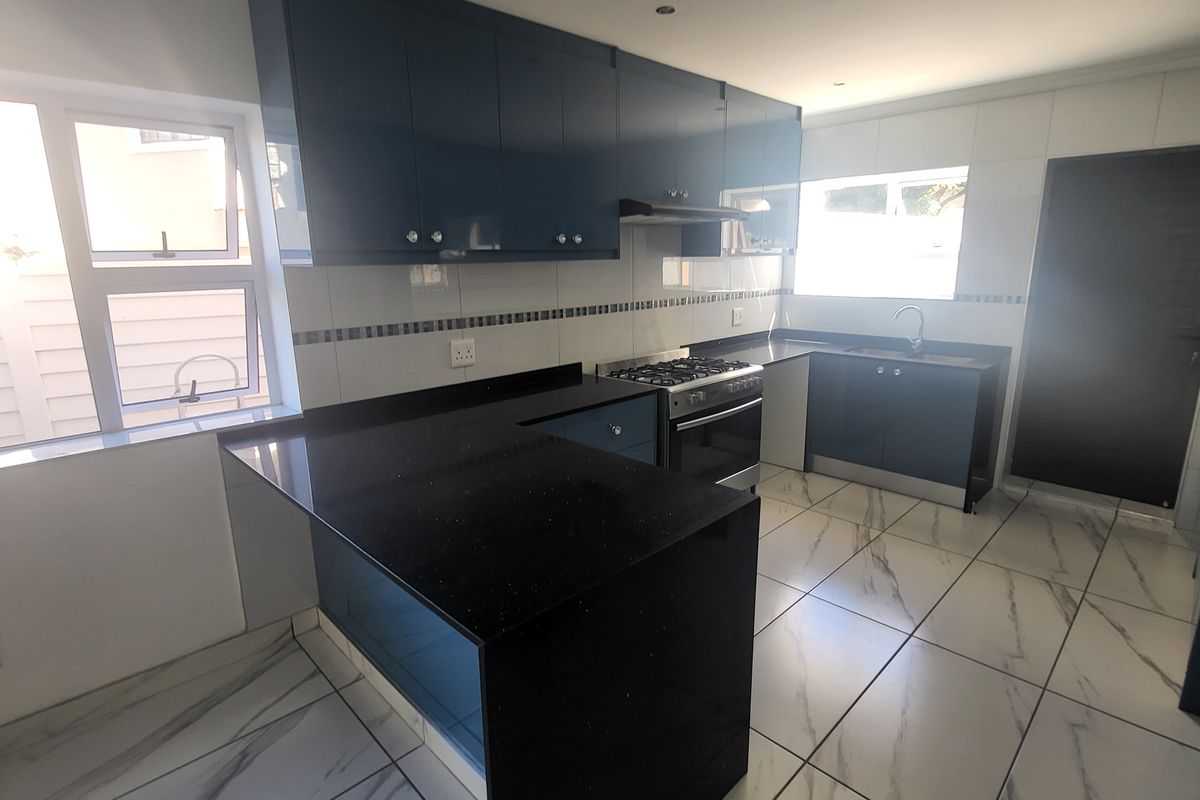 2-bedroom And 1-bathroom Cottage @ 10 Carnation Street, Wendywood - Photo 3