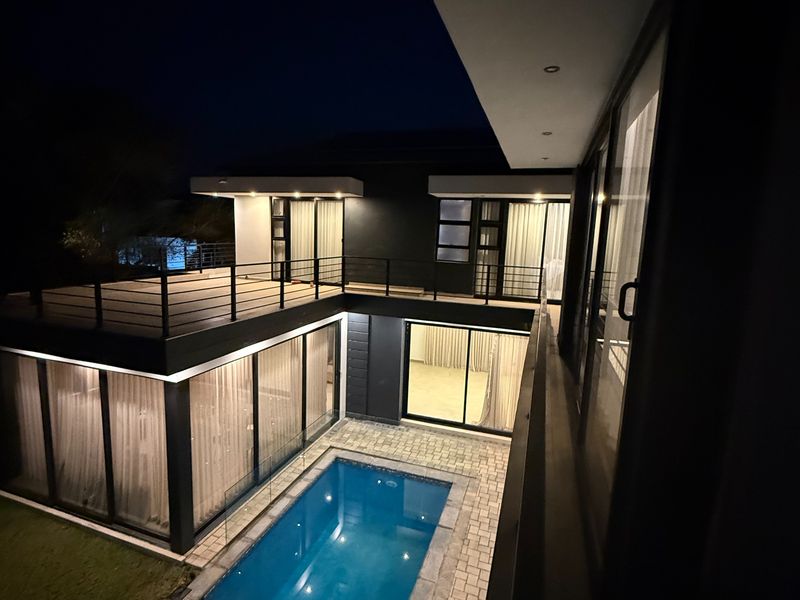 Club Close, The Islands Estate - Photo 3