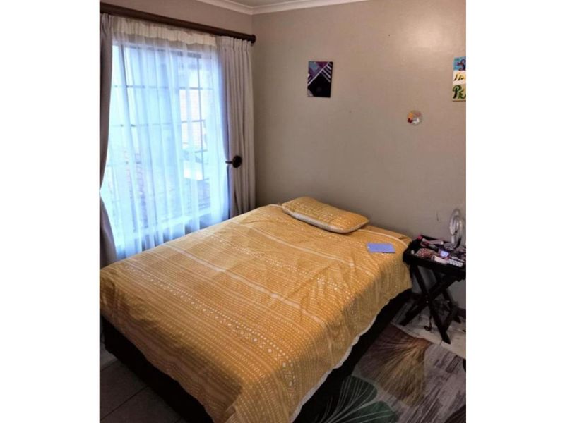 Beautiful 3-bedroom And 2-bath Townhouse At  Montana Tuine, Pretoria - Photo 10