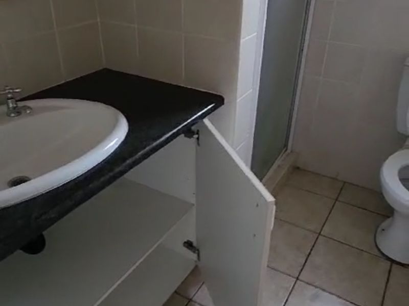 Beautiful 3-bedroom And 2-bath Townhouse At  Montana Tuine, Pretoria - Photo 9