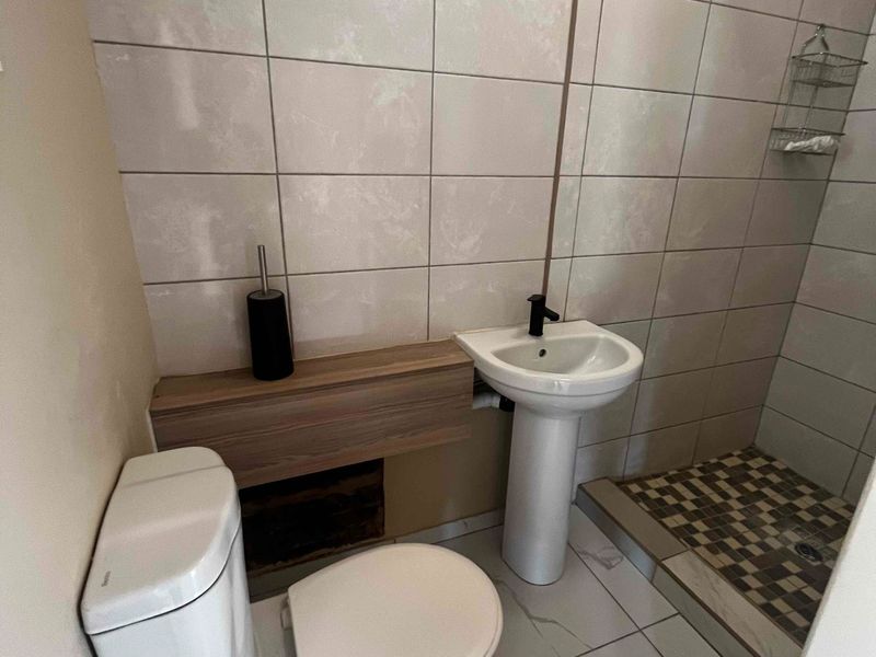Spacious 1-bedroom And 1-bath Apartment In Kempton Park - Photo 5