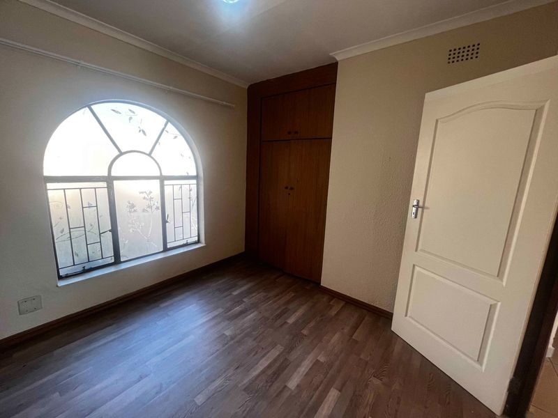 Spacious 1-bedroom And 1-bath Apartment In Kempton Park - Photo 7