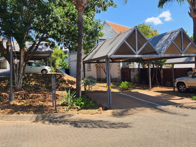 Secure 2-bedroom And 2-bathroom Townhouse In View Street, Rietvalleirand - Photo 2