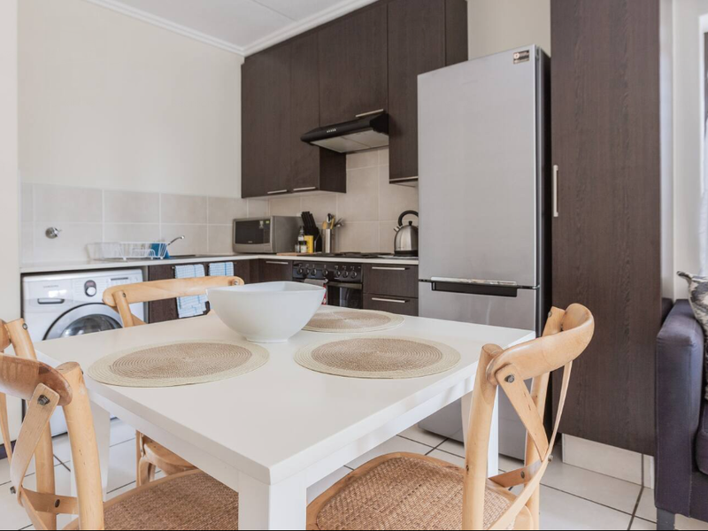 Fully Furnished Corporate Executive Studio Apartment In Fourways - Photo 3