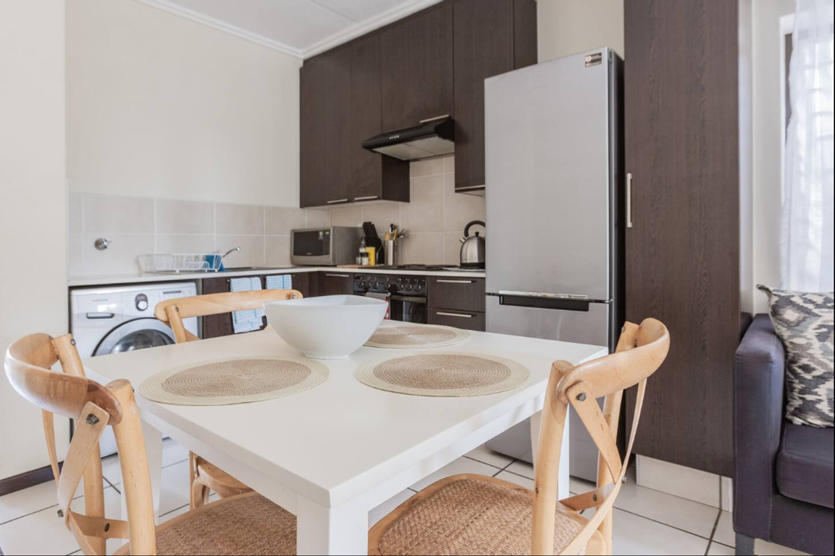 Fully Furnished Corporate Executive Studio Apartment In Fourways - Photo 3