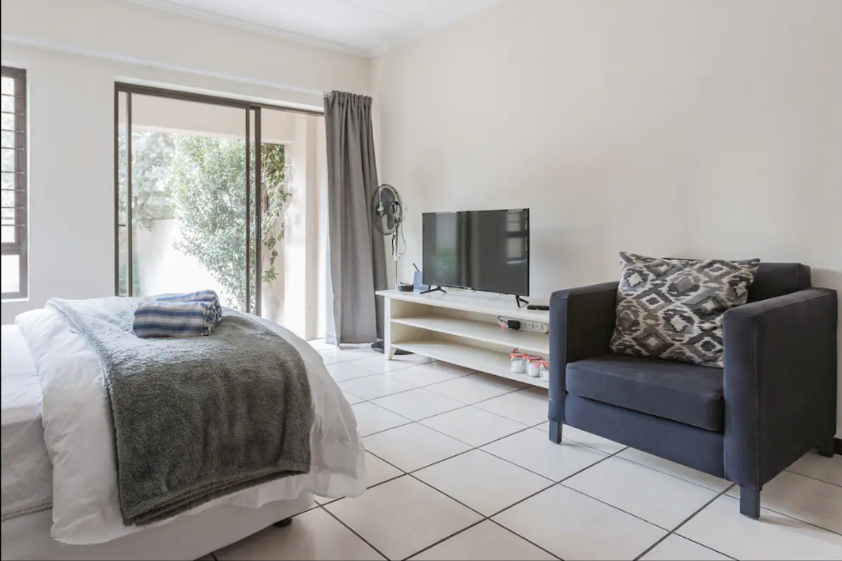 Fully Furnished Corporate Executive Studio Apartment In Fourways - Photo 5