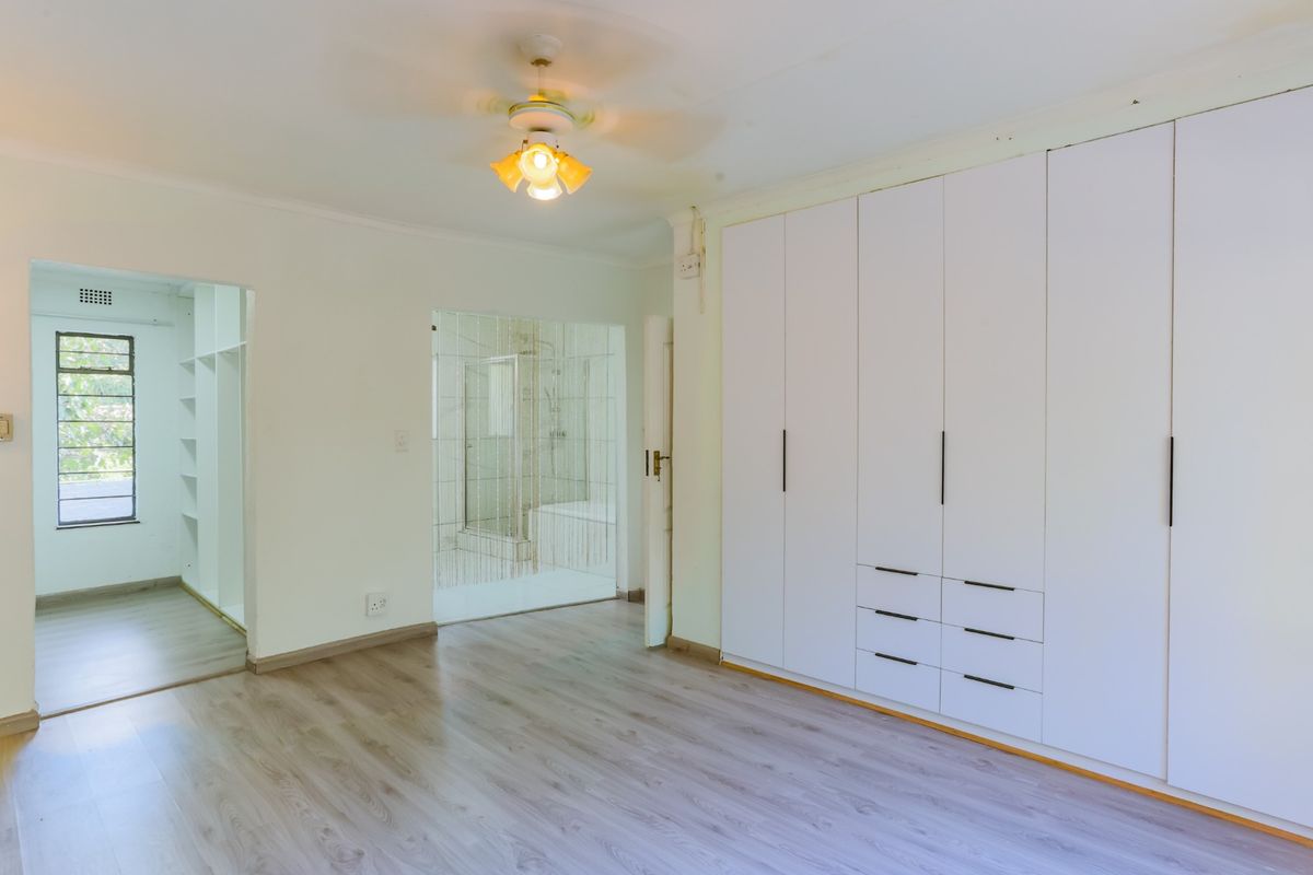 Secure 3-bedroom And 2-bathroom House In James Road, Olivedale - Photo 5