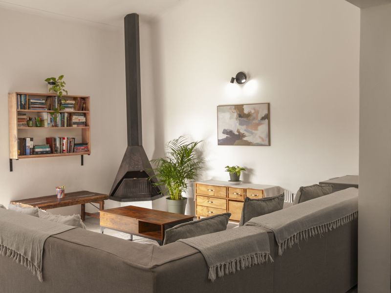 Lovely Family Home with Separate Office - Photo 6