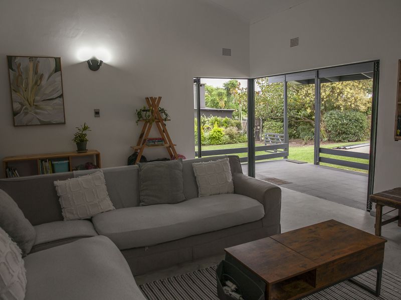 Lovely Family Home with Separate Office - Photo 7