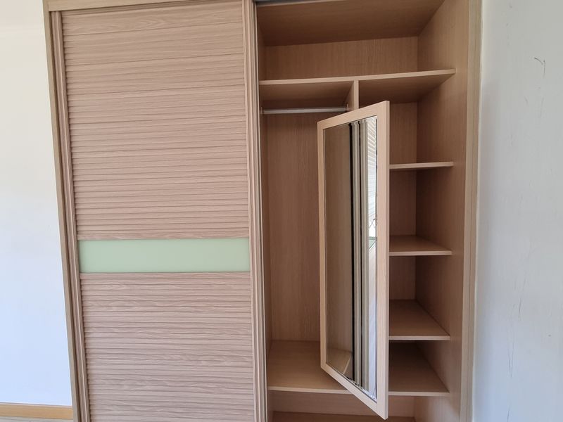 2-bedroom And 2-bathroom Apartment In La Maison Royale - Photo 4