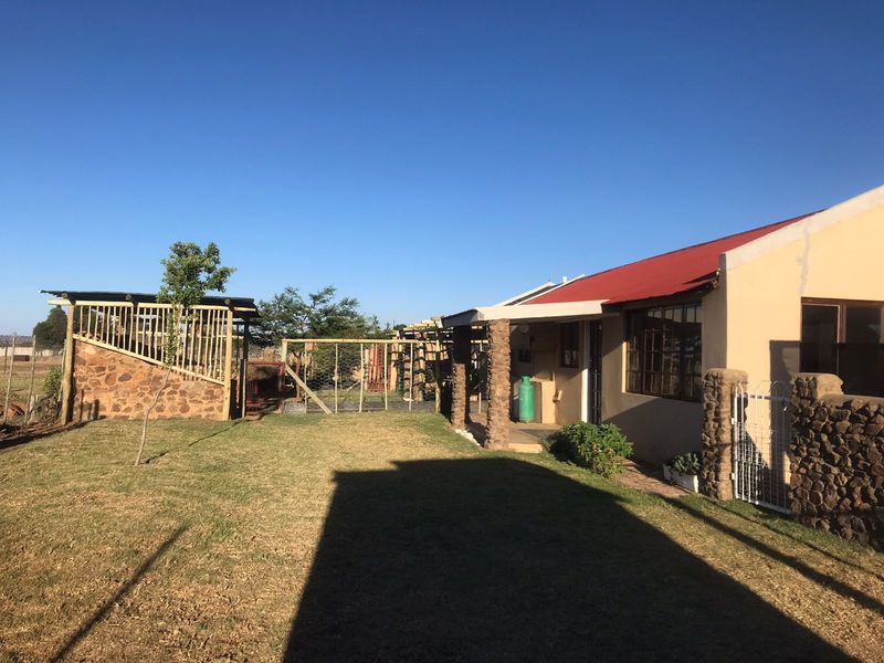 Secure 2-bedroom And 1-bathroom Cottage Available On A Plot In Randfontein - Photo 2